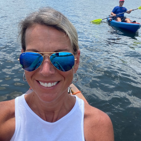 Meet your Posher, Jennifer - Picture 1 of 1